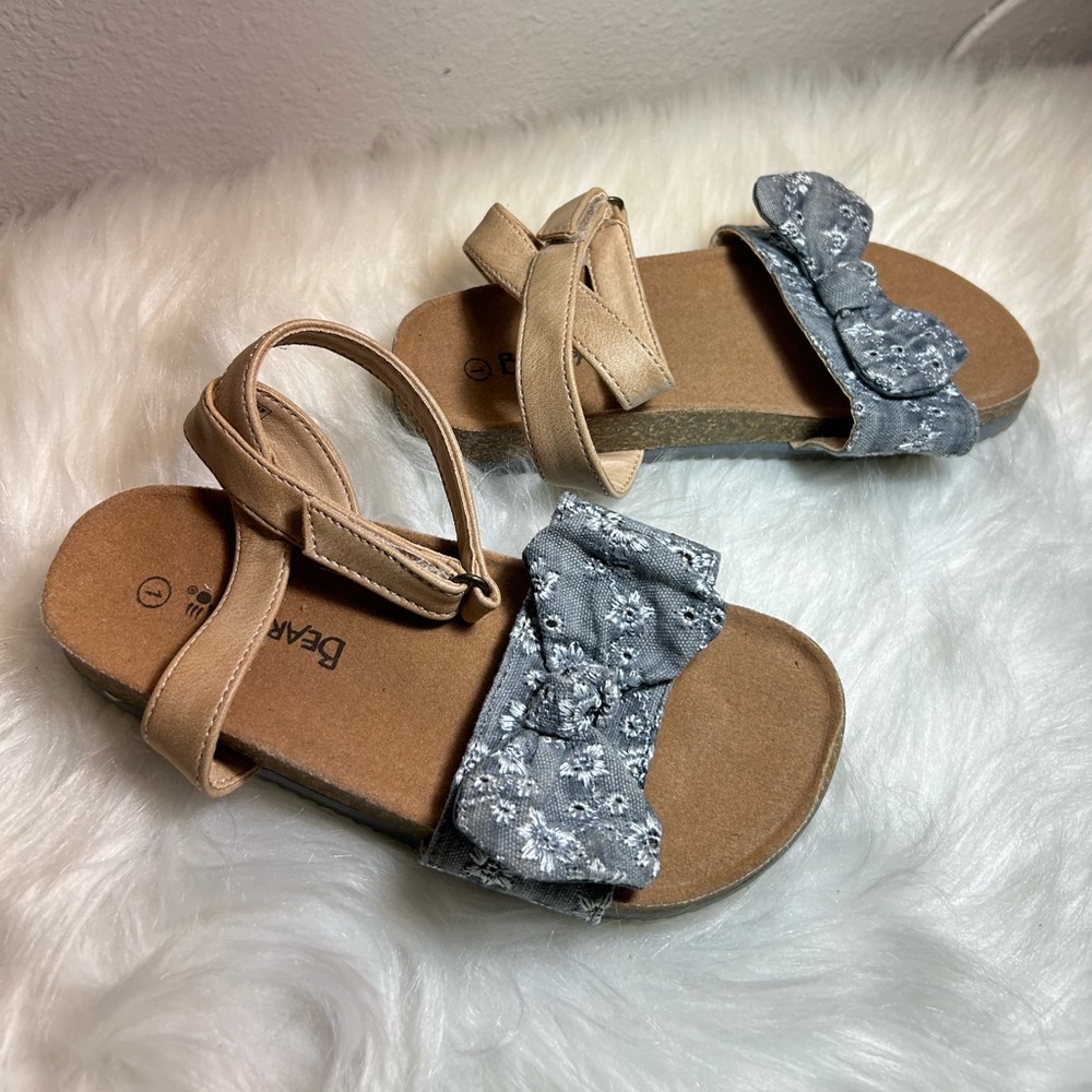 BearPaw Girls' Genesis Ankle Strappy Sandals Size 1 - Picture 4 of 8